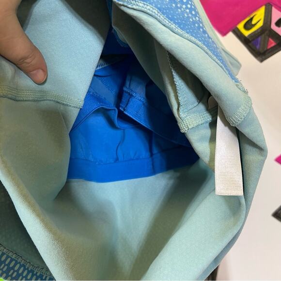 Lucy Powermax, Athletic Built in Bra Tank Top. Size Medium. Excellent condition! - Picture 9 of 9